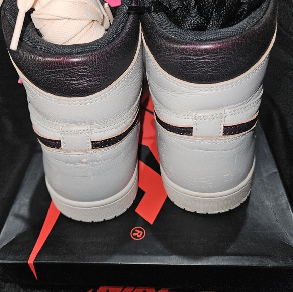 Jordan 1 High NYC to Paris Men size 10 - Picture 3 of 6